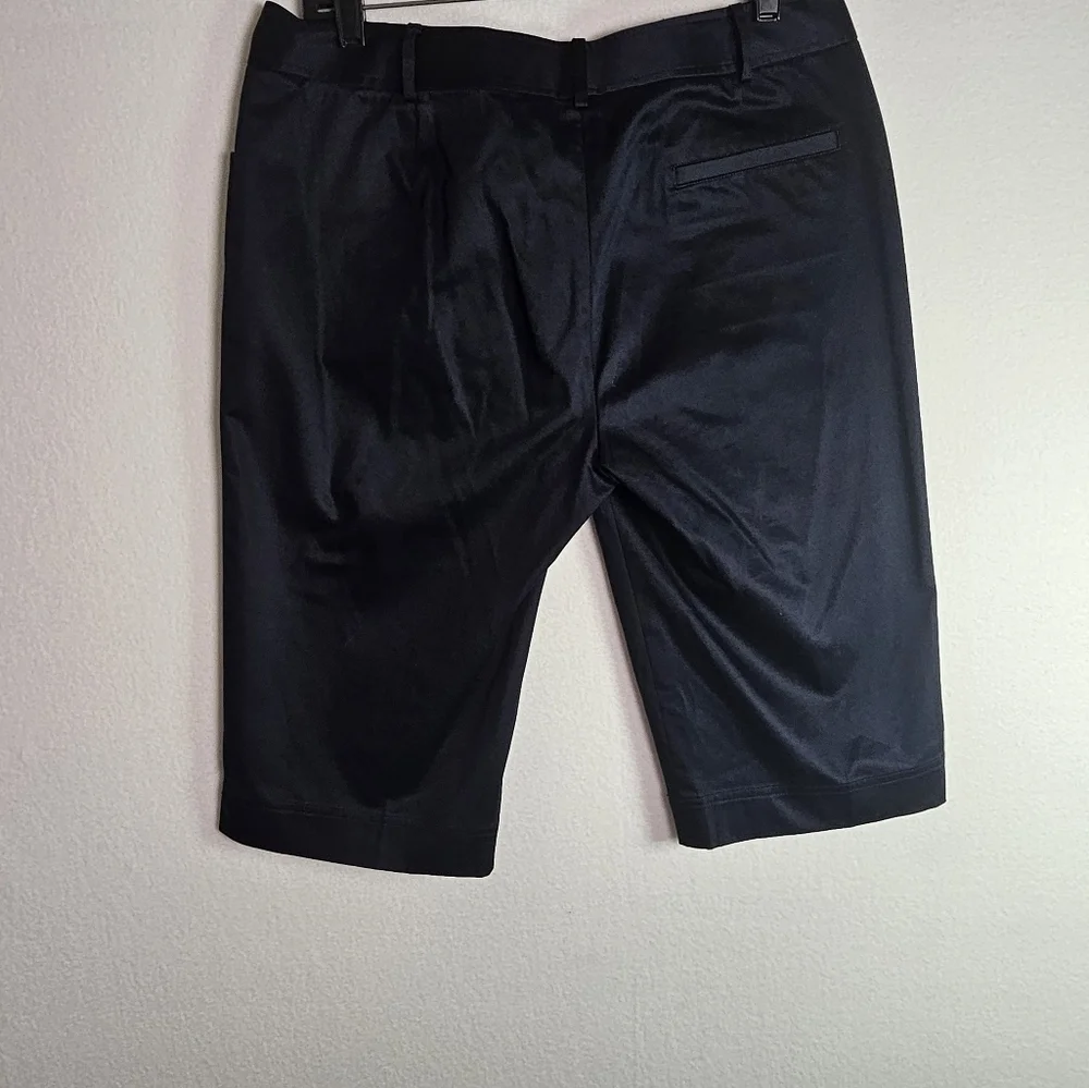 Lafayette 148 Women Shorts Sz 8 Navy Bermuda Style W Pockets Preppy,Chic - Picture 2 of 11